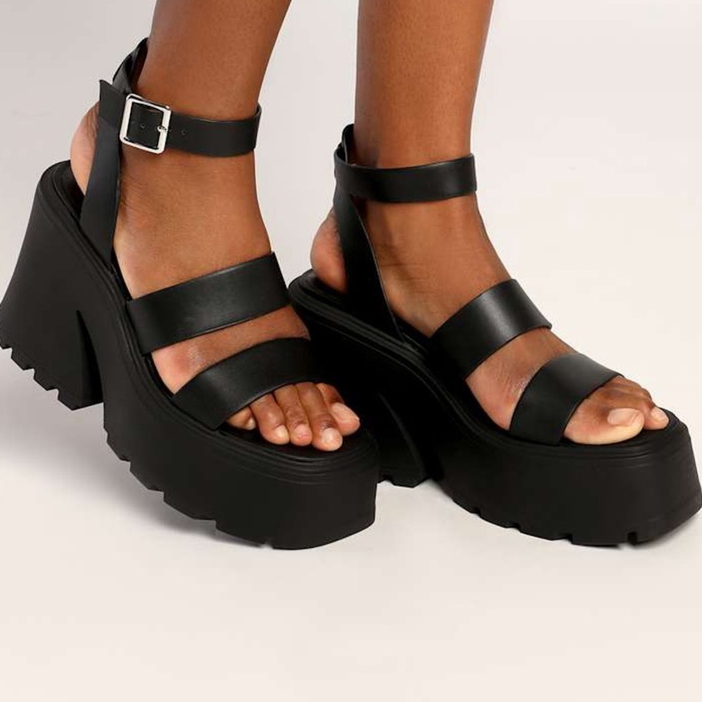 Steve Madden Abbot Black Lug Sole Platform Sandals 🖤size 7🖤